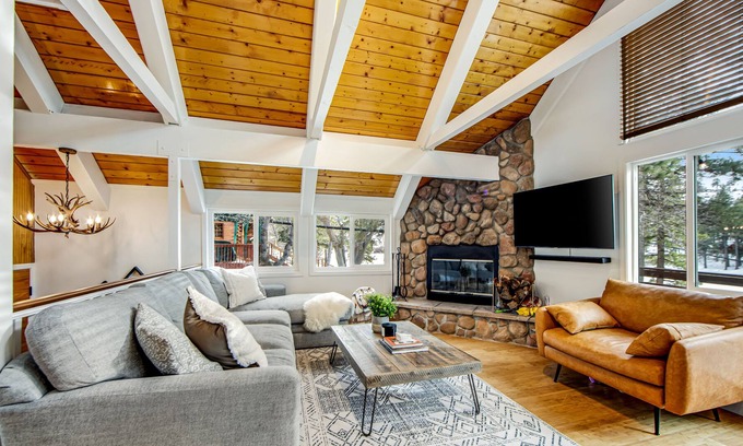 Green Valley Lake Cabin | Stylish, lakefront home with fireplace, deck, grill & kitchen - dog-friendly
