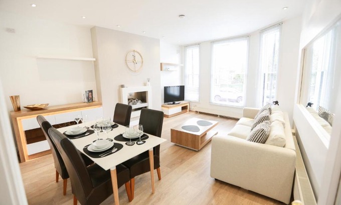 Leamington Spa Apartment | Stylish Leamington Town Centre Apartment