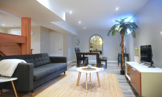 Clarkson-Lorne Park Apartment | Stylish Lower Level Guest Suite in Family Home