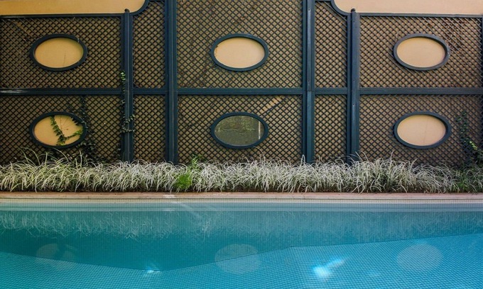 Oltrarno Apartment | STYLISH LUXURIOUS WITH UNIQUE GARDEN&SWIMMING POOL IN THE VERY HEART OF FLORENCE