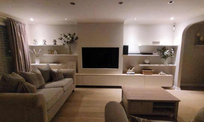 Pollokshaws House | Stylish, Modern 3 bedroom house, free parking