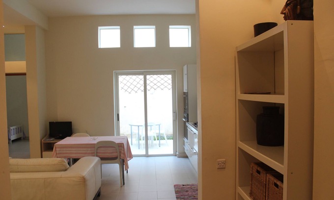 Tal-Ghoqod Apartment | Stylish, modern, central apartment in St. Julians,