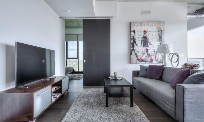 West Don Lands Condo | STYLISH MODERN LOFT 2 BED/2 BATH IN THE HEART OF TORONTO