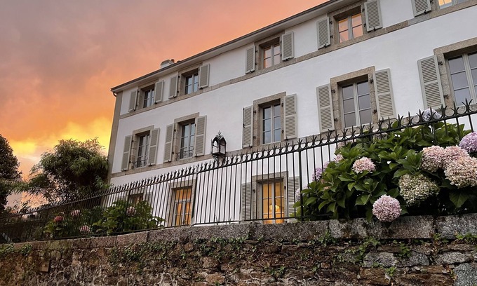 Pont-Aven Apartment | Stylish newly renovated apartment with river views
