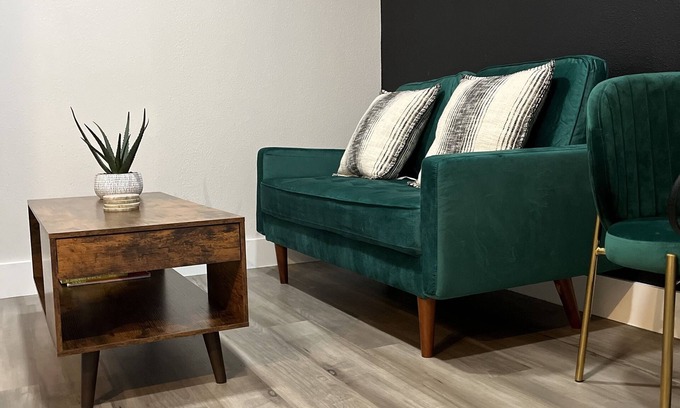 Far North Dallas Apartment | Stylish Oasis