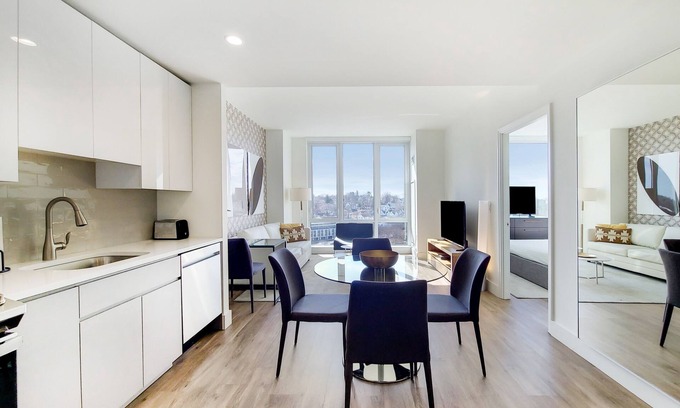 White Plains Apartment | Stylish One Bedroom in White Plains - Near transit