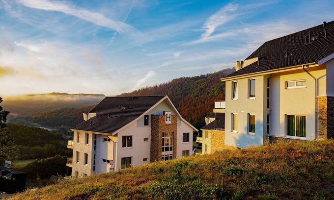 Heimbach Apartment | Stylish Penthouse by Rursee