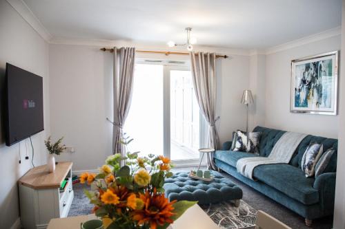 Stoke-on-Trent House | Stylish quaint home hosted by ESONGRACE Stays in Stoke-on-Trent - Perfect for Families - Contractors - Holiday makers - Emergency Housing - Professionals