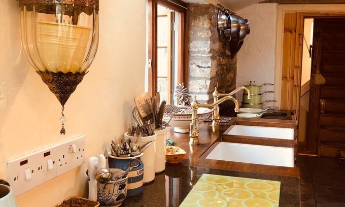 Reeth Cottage | Stylish, quirky, & modern meets vintage upcycling to give a smart but cosy holiday cottage