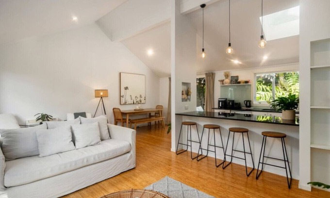 Greenlane - Ellerslie Apartment | Stylish Remuera Retreat