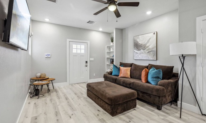 Northside House | Stylish Retreat 3 mi to Downtown/Med Ctr w/Wi-Fi