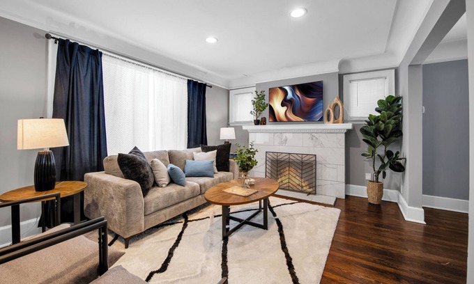 Detroit House | Stylish Retreat