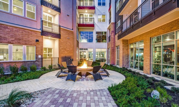 Montopolis Apartment | Stylish Riverside 1BR w/Pool, Gym & W/D, nr airport, by Blueground