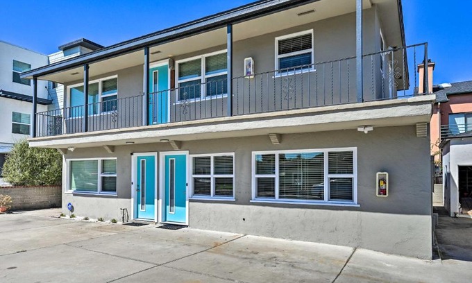 Roseville - Fleet Ridge Apartment | Stylish San Diego Apartment with Smart TV!