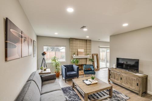 East San Jose House | Stylish San Jose Retreat - 7 Mi to Downtown