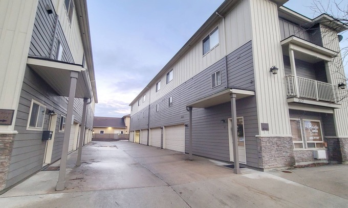Sandpoint Apartment | Stylish Sandpoint Vibes - Walk to Town - A/C - BBQ