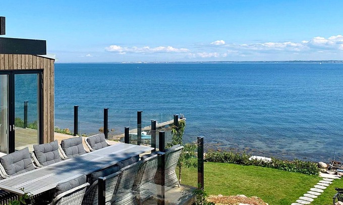 Sankt Ibb House | Stylish Seaside Villa on Ven-By Traum