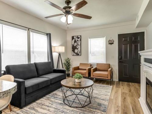 Bartlesville Apartment | Stylish & Serene Modern Retreat