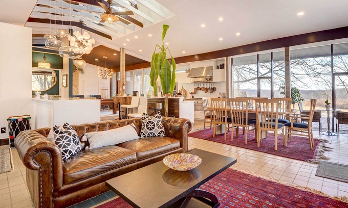 West Friendship House | Stylish + Serene West Friendship Hidden Gem!