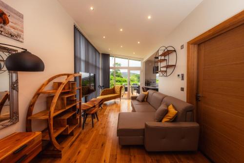 Achachork House | Stylish & Sophisticated Portree Cottage