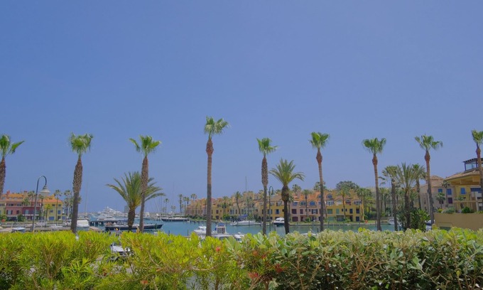 Sotogrande Condo | Stylish Sotogrande Marina 2bed 2 bath, 40M2 Terrace and Pool