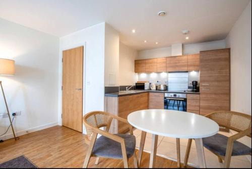 Limehouse Apartment | Stylish Stay in Limehouse