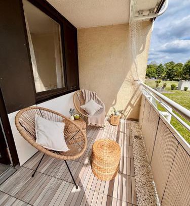Nordwest Apartment | Stylish studio apartment with beautiful terrace near Audi