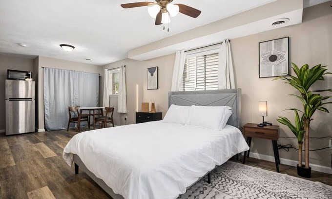Peoria Apartment | Stylish Studio Apartment with Modern Touches