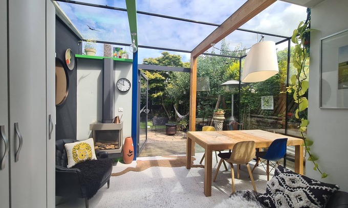 Hackney House | STYLISH TOWNHOUSE in Vibrant London Fields – Cozy Retreat for Families & Friends