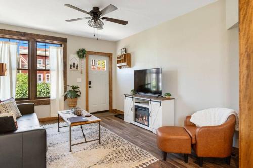 Butte Apartment | Stylish Uptown Butte Condo -634