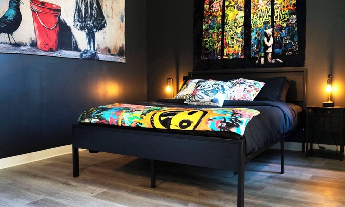 New Center Detroit Apartment | Stylish Urban Art Loft Downtown Detroit with WiFi and Free Parking