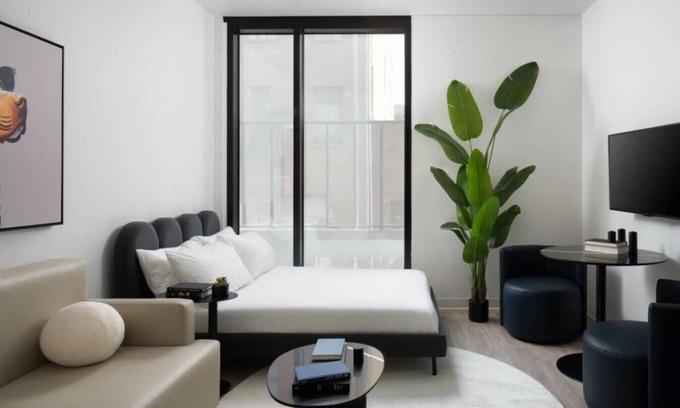 Historic Ybor Apartment | Stylish Urban Ybor Studio | Free Parking| Near DT!