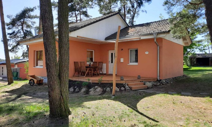 Plau am See House | Stylish vacation home on Lake Plau with rowing boat