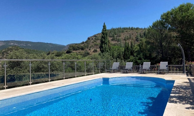 Felines-Minervois Villa | Stylish villa with private pool located in the heart of Occitanie