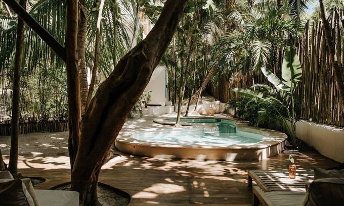 Zona Hotelera House | Stylish Villa w/Private Pool + Beachfront in the heart of Tulum