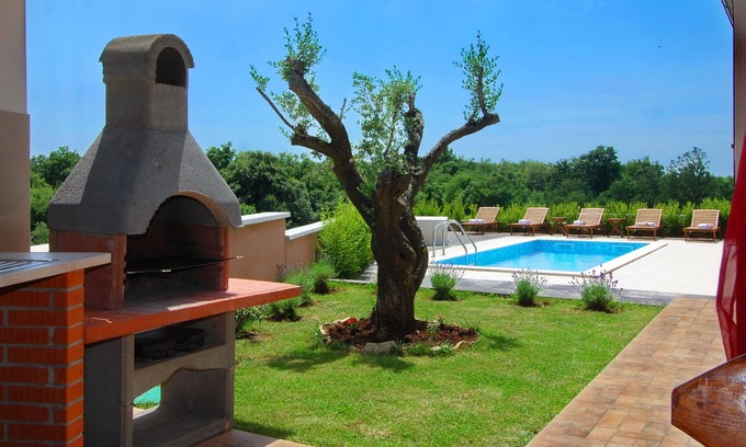 Stokovci House | Stylish villa * with swimming pool and grill, bicycles, free WiFi