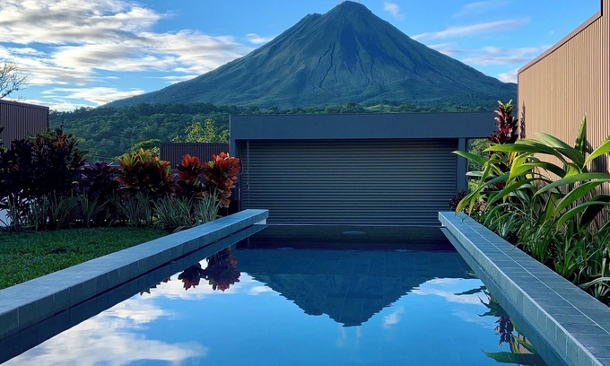Arenal Hot Springs Villa | Stylish Volcano Villa w/Jacuzzi & Private Pool, volcano views, sun deck, WiFi