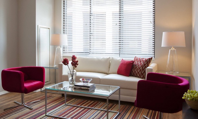 White Plains Apartment | Stylish White Plains 2 Bedroom, 5-Min Walk to Metr