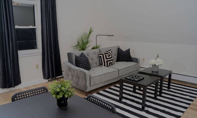 Poughkeepsie House | Stylist and spacious centrally located one bedroom apartment