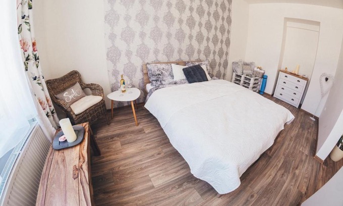 Nachod Apartment | Stylový apartmán v centru Náchoda