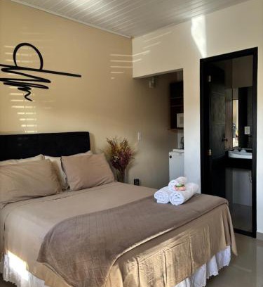 Verolme House | Suíte 101- Espaço Praia Aptos