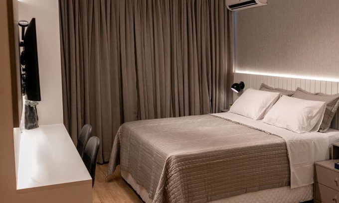 Parque Leopoldina Hotel | Suíte América na Pelinca