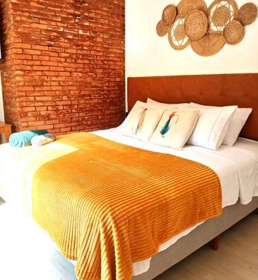 Itaoca House | Suíte Casal no Centro de Guararema - Vilarejo