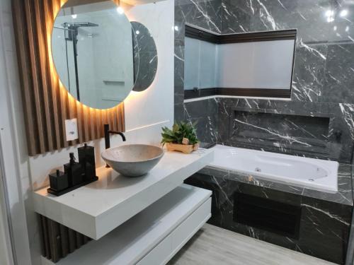 Barra Velha House | Suíte Máster Luxo - Lar-Doce-Mar