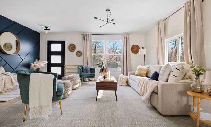 Homewood House | Suburban Haven: Cozy Escape with a Touch of Luxury