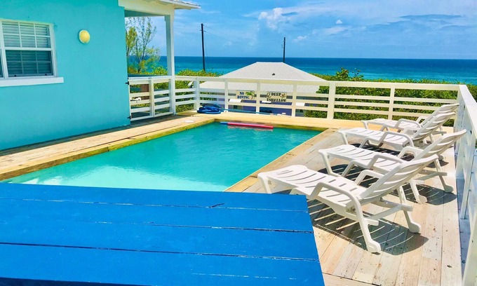 Rainbow Bay House | SUGAR APPLE WITH POOL