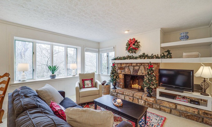 Sugar Mountain Condo | Sugar Mountain Ski Retreat: Walk to Chairlift!