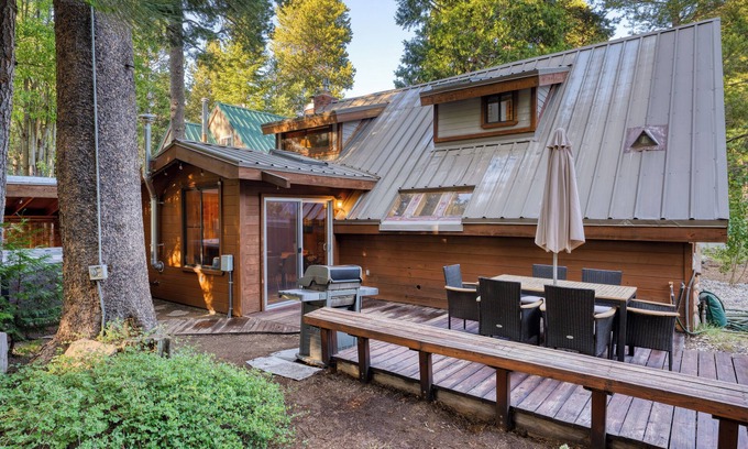 Tahoma Cabin | Sugar Point by AvantStay | Tahoe Cabin w/Hot Tub