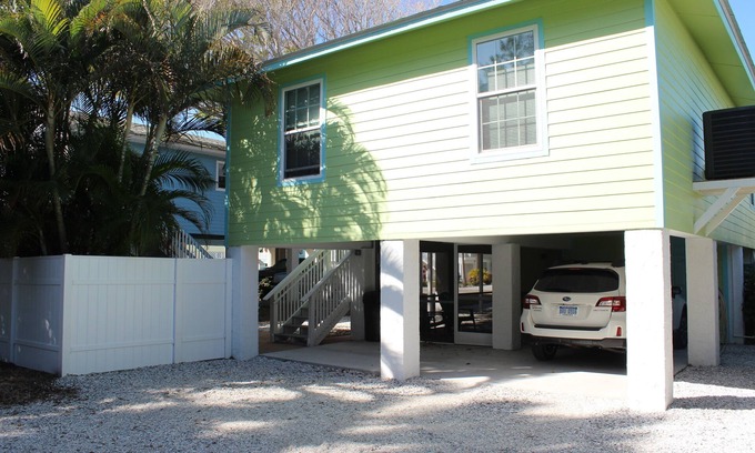 Bradenton Beach House | SUGAR REEF "B" One Minute Walk to the Beach!