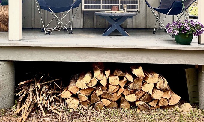 Waitsfield House | Sugarbush & Mad River Glen Ski Getaway-less than 5 minutes to each resort!